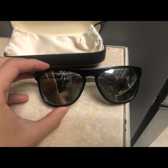 Louis Vuitton authentic sunglasses - Picture 3 of 4